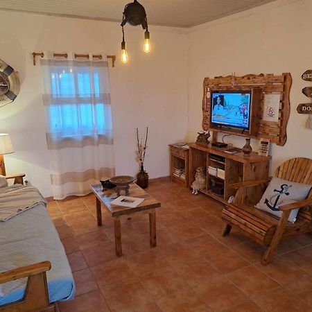 Вілла A Casa Dos Avos Lajes das Flores Екстер'єр фото