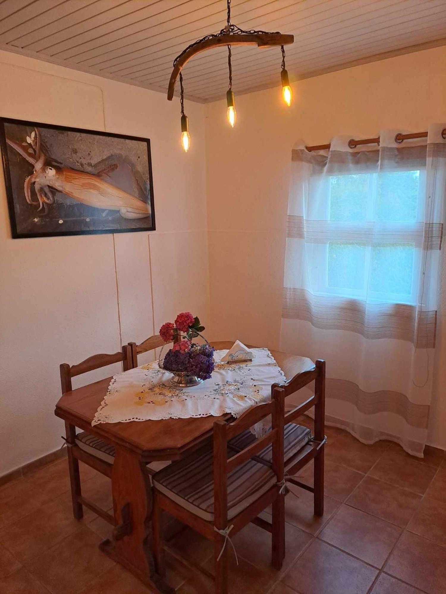 Вілла A Casa Dos Avos Lajes das Flores Екстер'єр фото